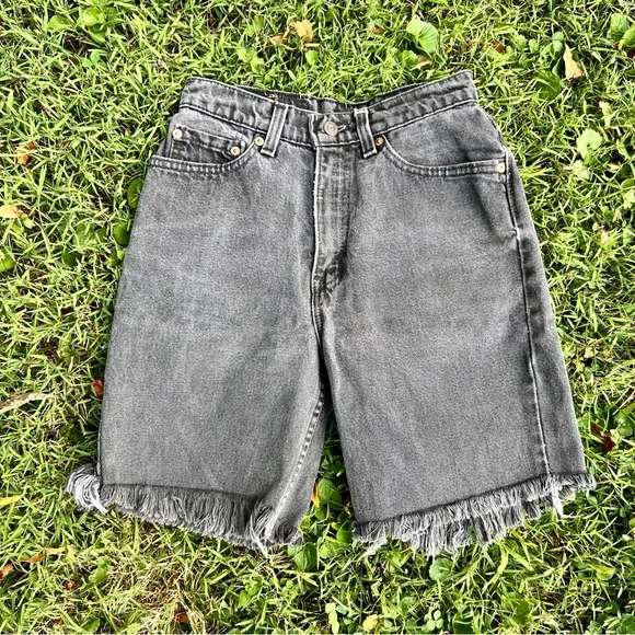 90’s black Levi 512 slim fit cutoff shorts