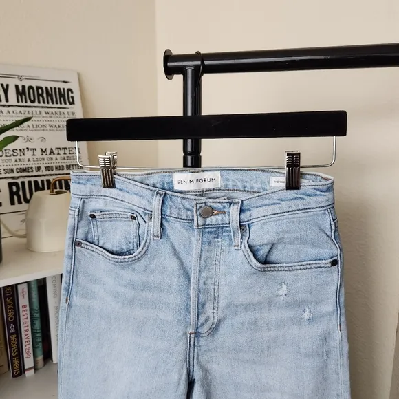 Aritzia Denim Forum High Rise Slim Jeans