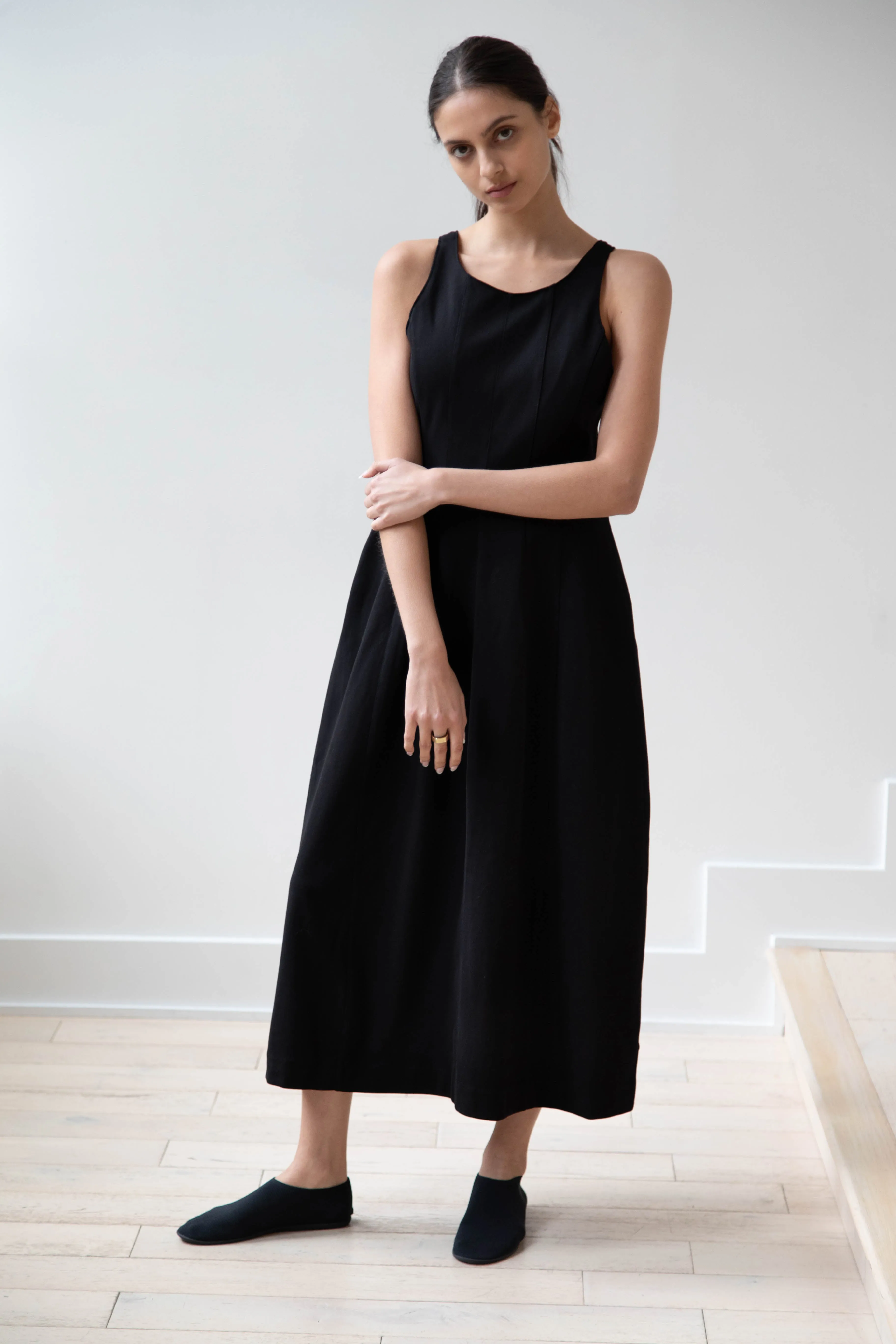 Auralee | Hard Twist Smooth Dress in Black