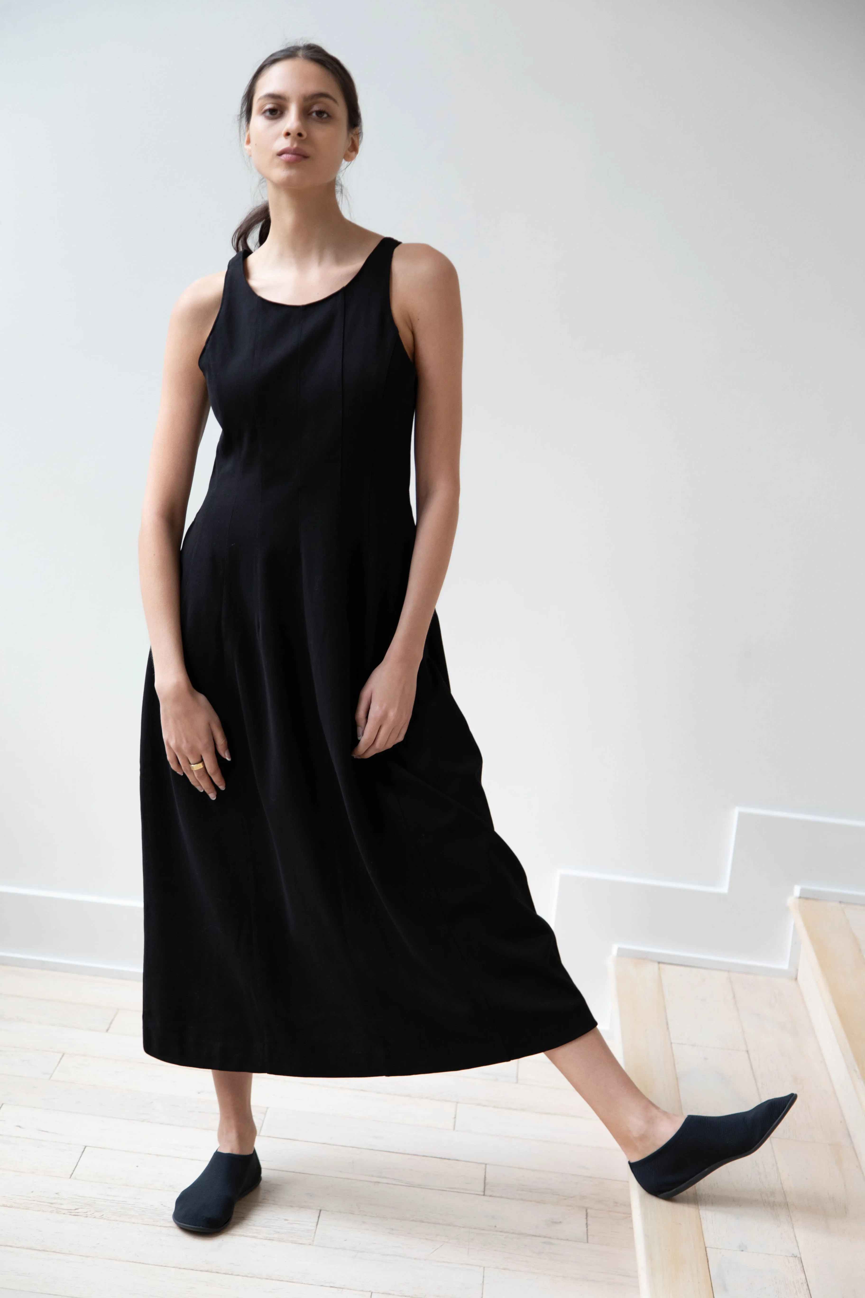 Auralee | Hard Twist Smooth Dress in Black