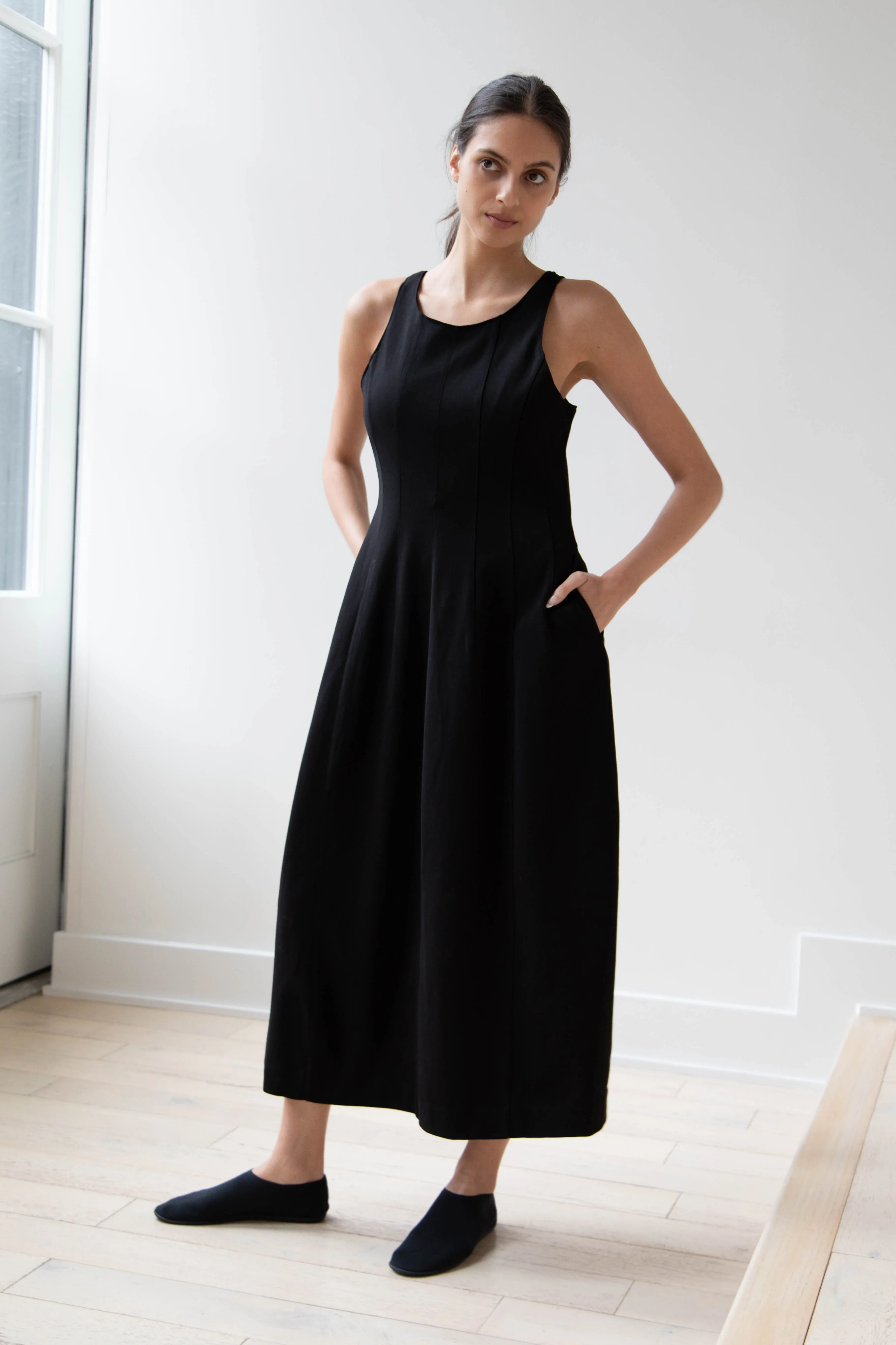 Auralee | Hard Twist Smooth Dress in Black