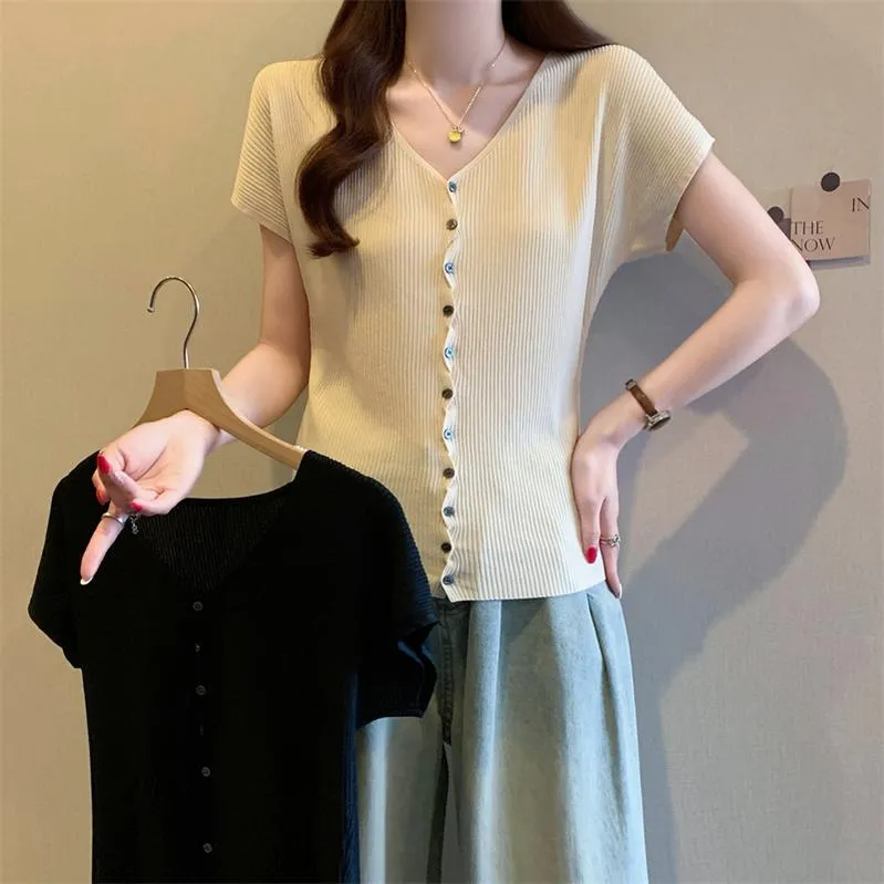 Button-up Plus Size Women's T-Shirt in Soft Rib Jersey