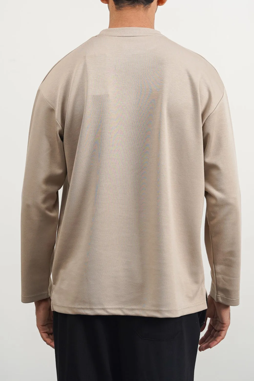 CREW NECK SWEATSHIRT