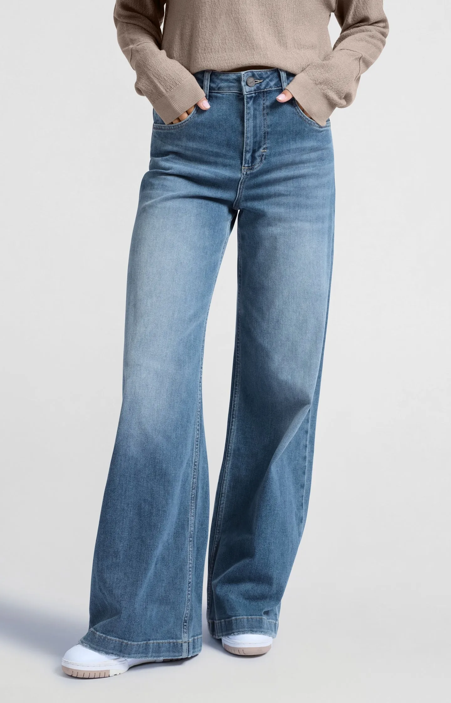 Denim trousers with extra wide legs and high waist - L32