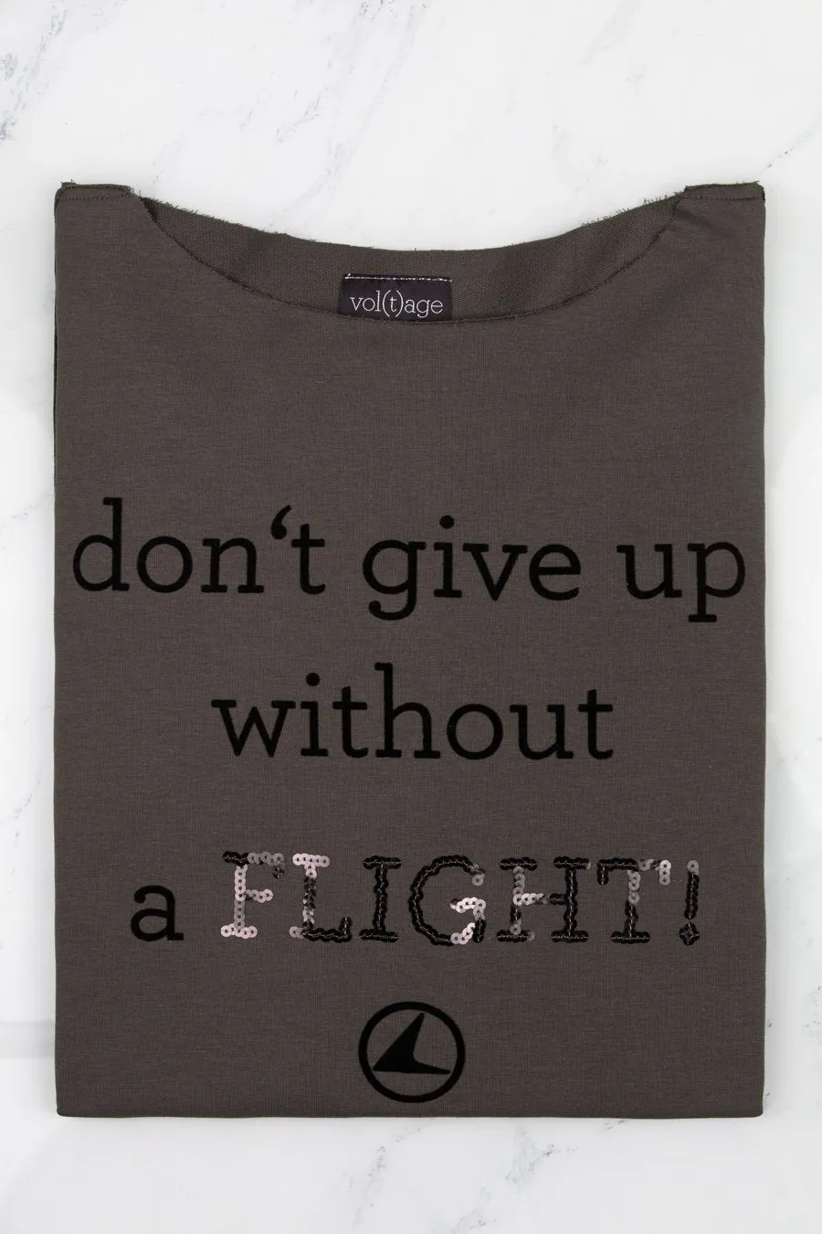DON'T GIVE UP WITHOUT A FLIGHT relaxed smart-shirt
