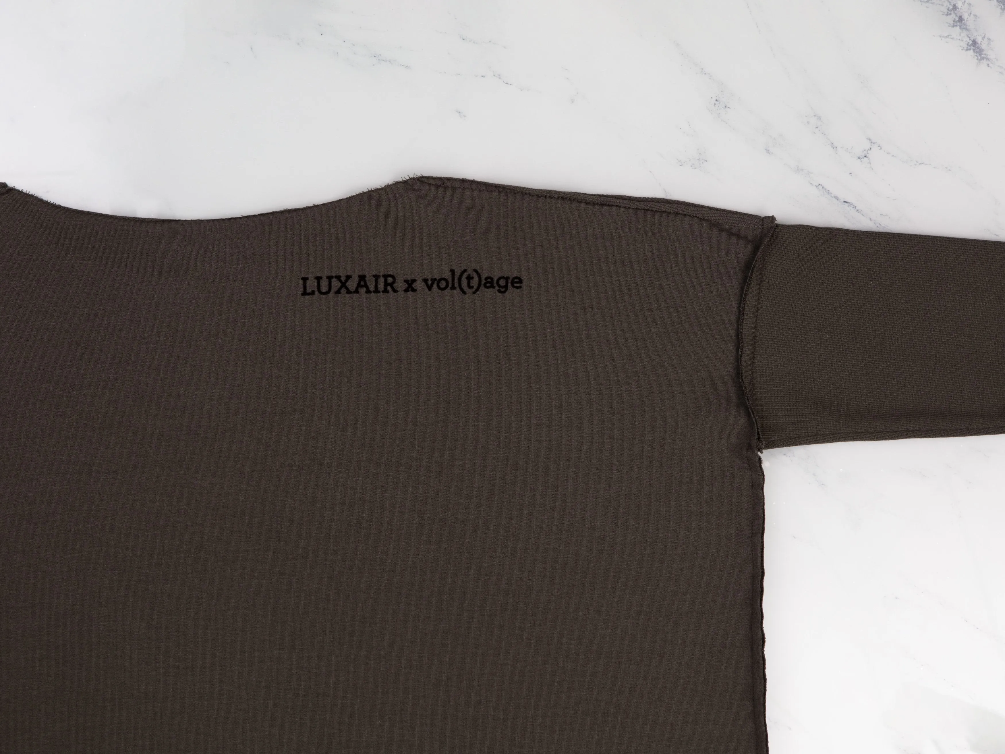 DON'T GIVE UP WITHOUT A FLIGHT relaxed smart-shirt