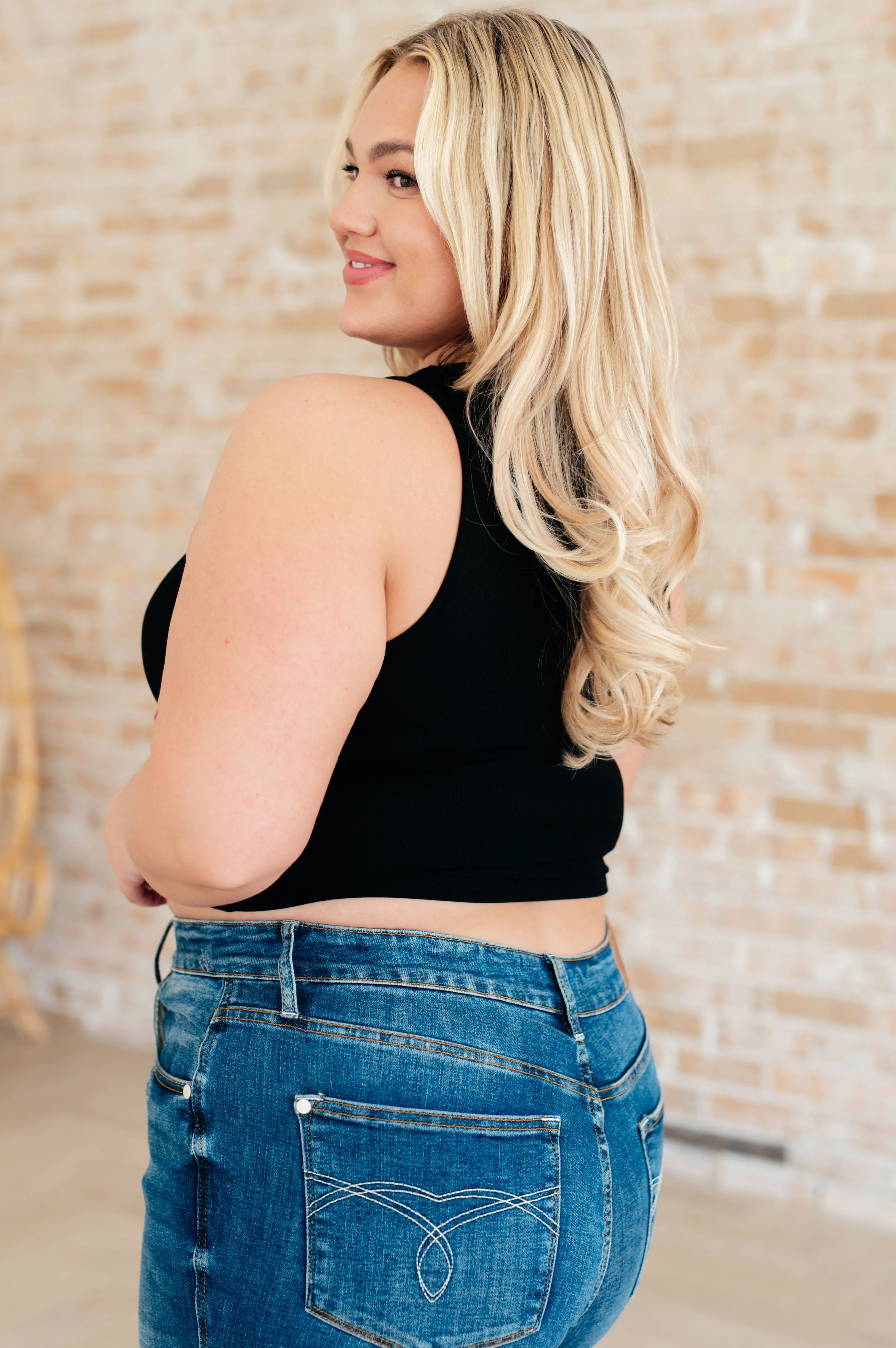 Dora Crop Rib Knit Tank Top in Black – Lightweight Sleeveless Summer Staple