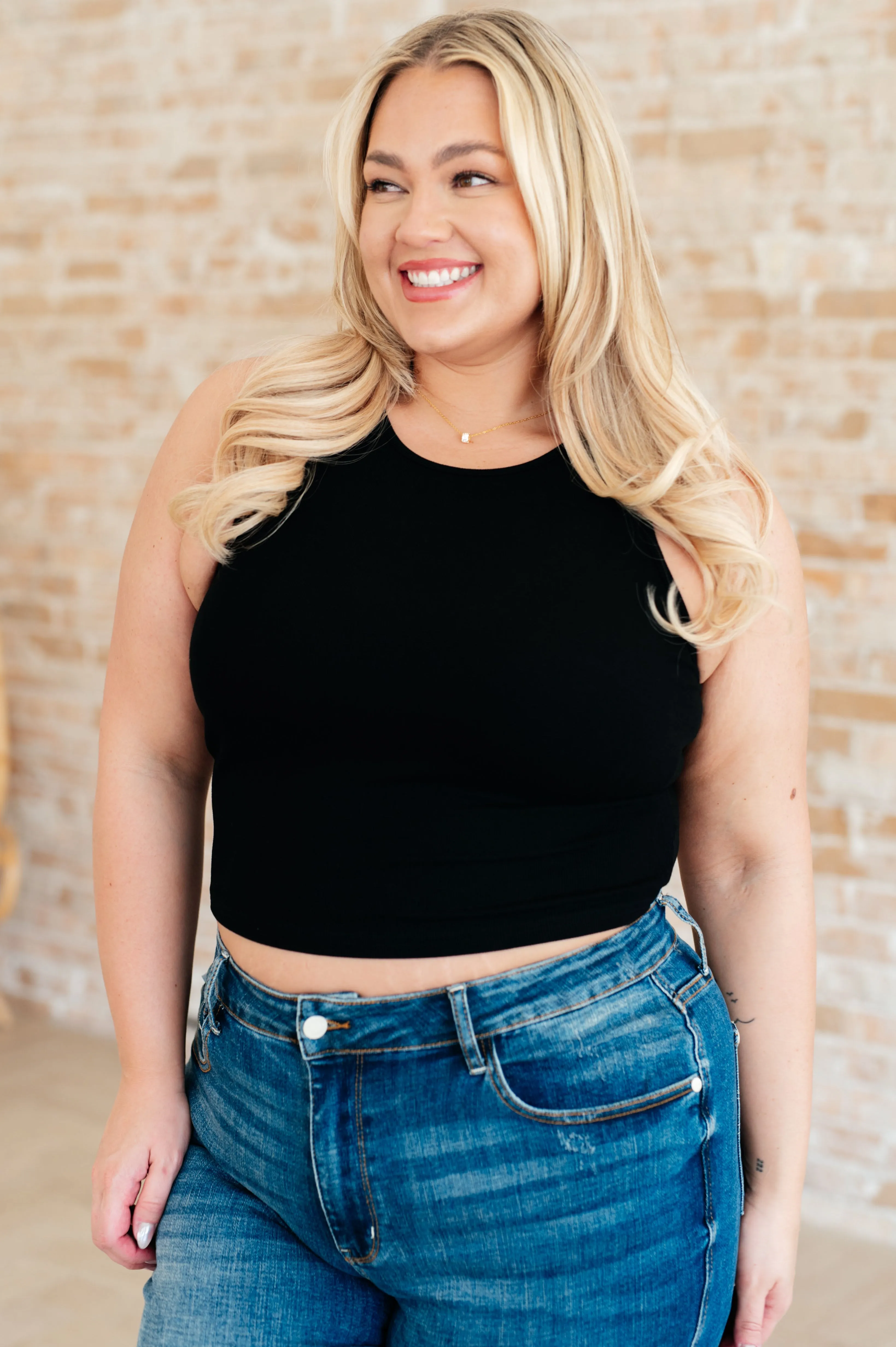Dora Crop Rib Knit Tank Top in Black – Lightweight Sleeveless Summer Staple