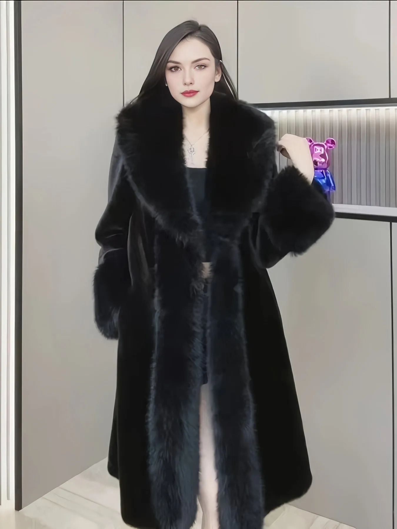 Elegant Womens Faux Fur Coat  Soft  Warm Outerwear
