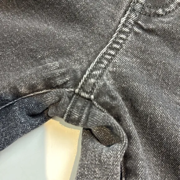 EVERLANE High Rise Slim Straight Cigarette Jeans Size 26 Black