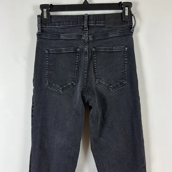 EVERLANE High Rise Slim Straight Cigarette Jeans Size 26 Black