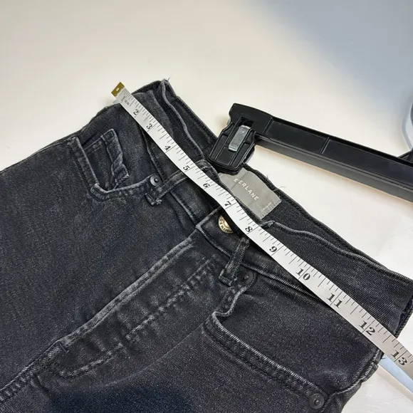 EVERLANE High Rise Slim Straight Cigarette Jeans Size 26 Black