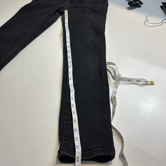 EVERLANE High Rise Slim Straight Cigarette Jeans Size 26 Black