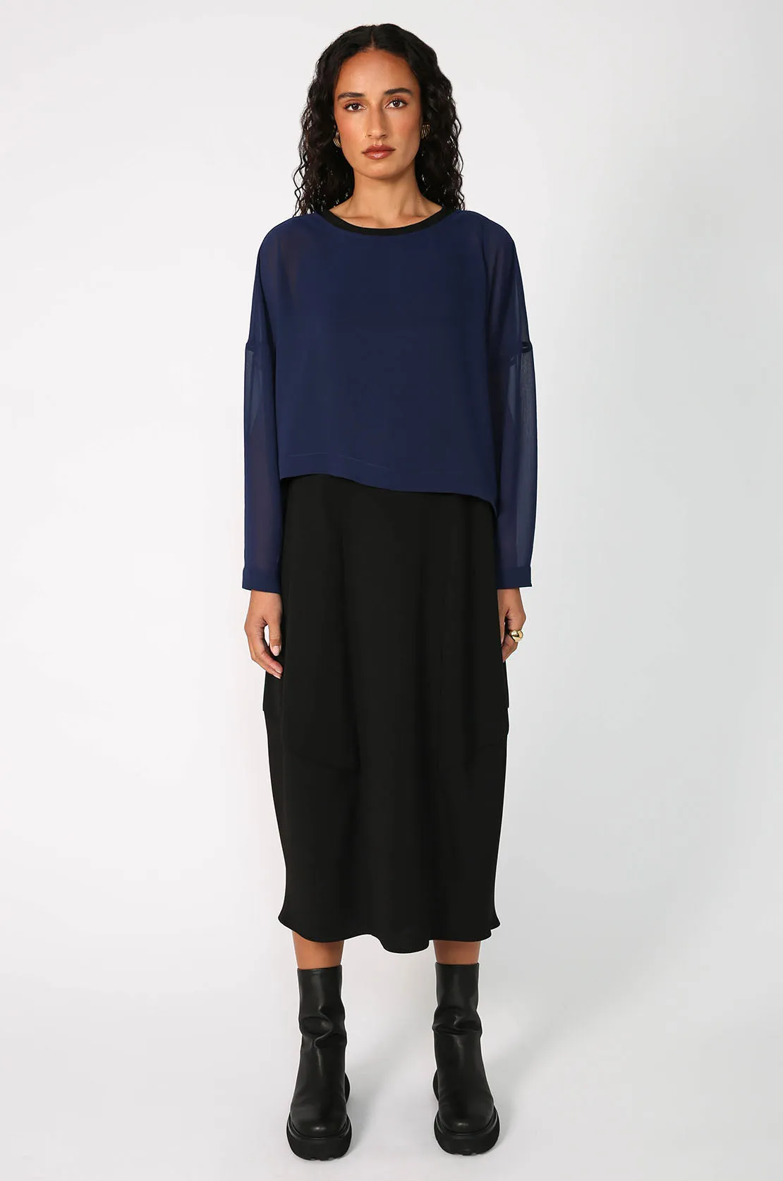 follow long sleeve crop / saphire blue