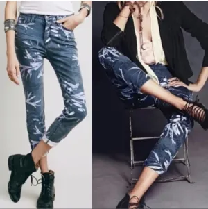 Free People Leaf Sunprint Slim leg jeans Size 30