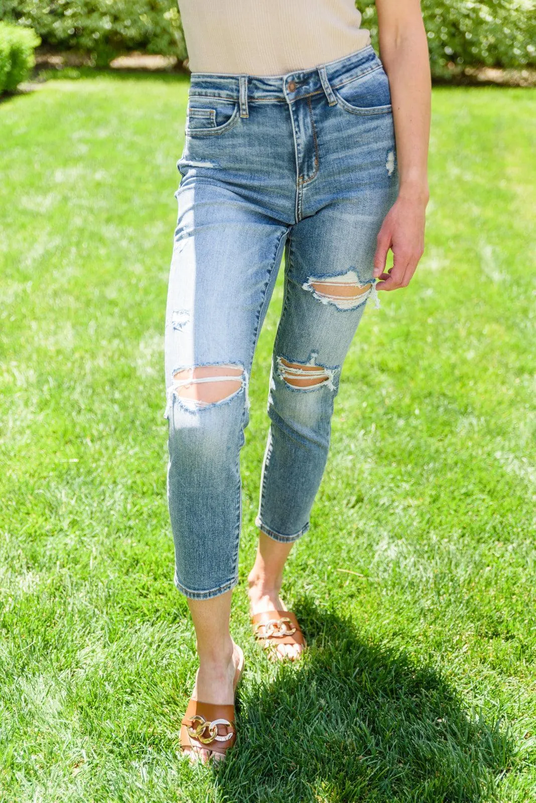 Hazel Blues® | Hi-Rise Destroyed Slim Fit Jeans