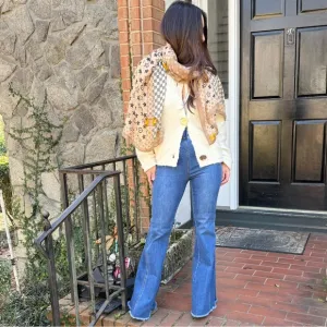 High waist curvy flare jeans