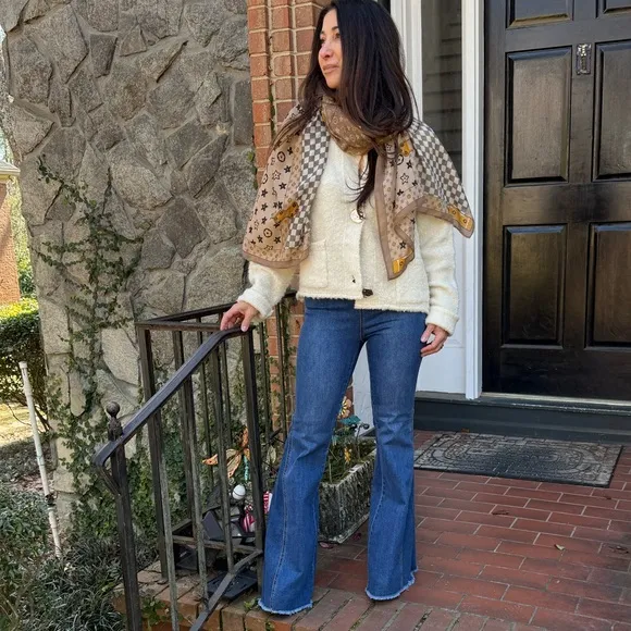 High waist curvy flare jeans