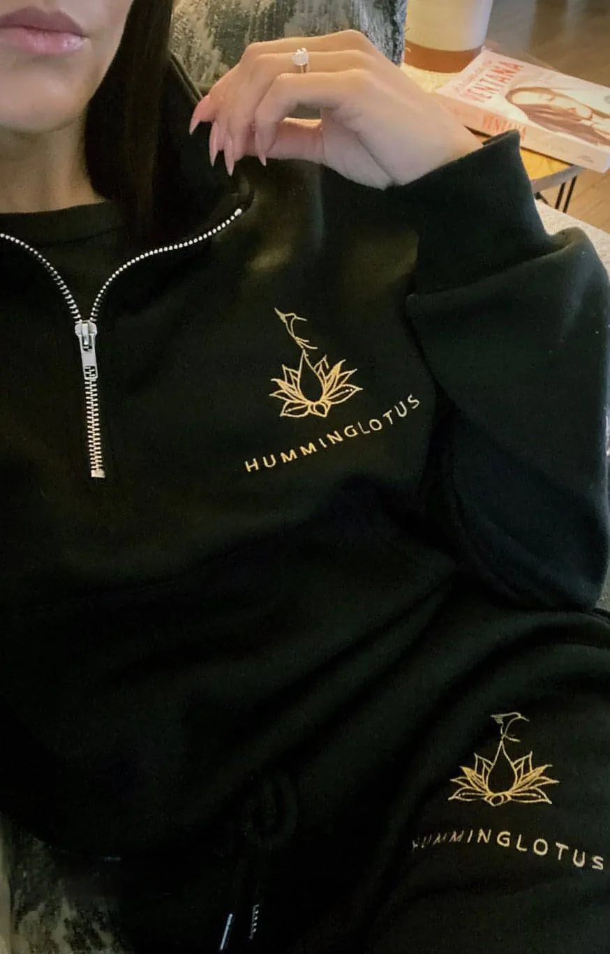 Humminglotus Crop Sweatsuit Set