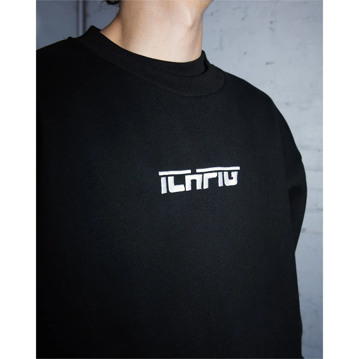 Ichpig - Strike Embroidery Crew Black