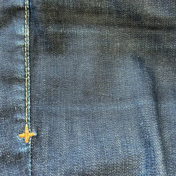 Imogene   Willie Dark Denim Slim Cut Jeans