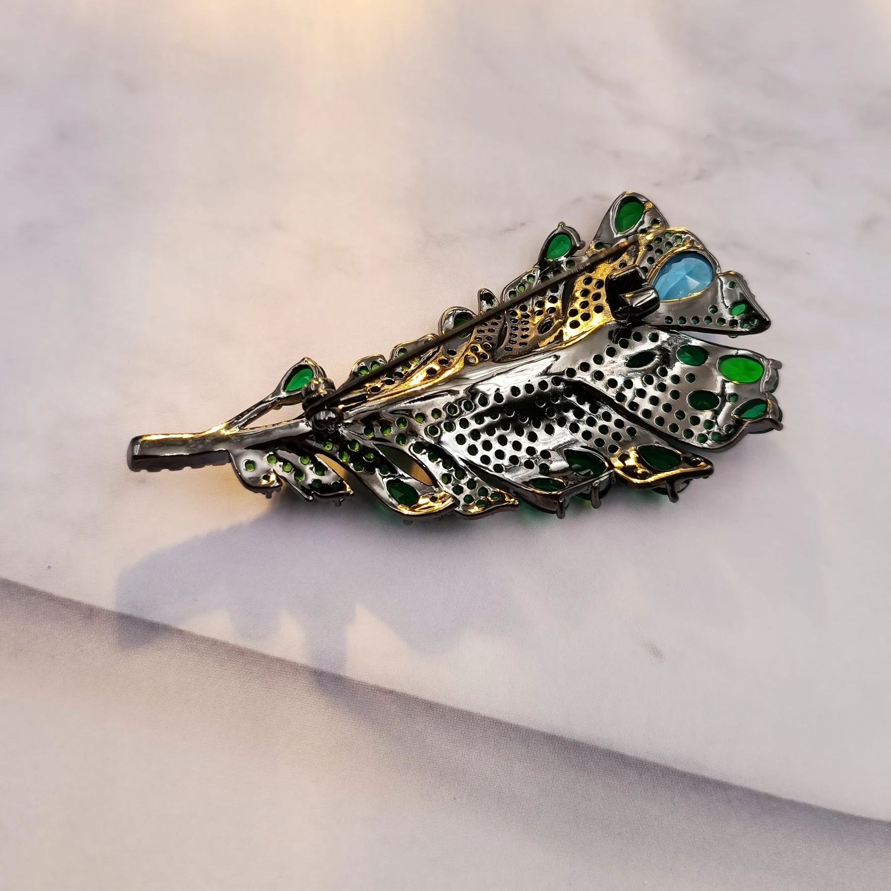 Jewelblings Art Vintage Pear Stone Accent Green Feather Brooches and Pins