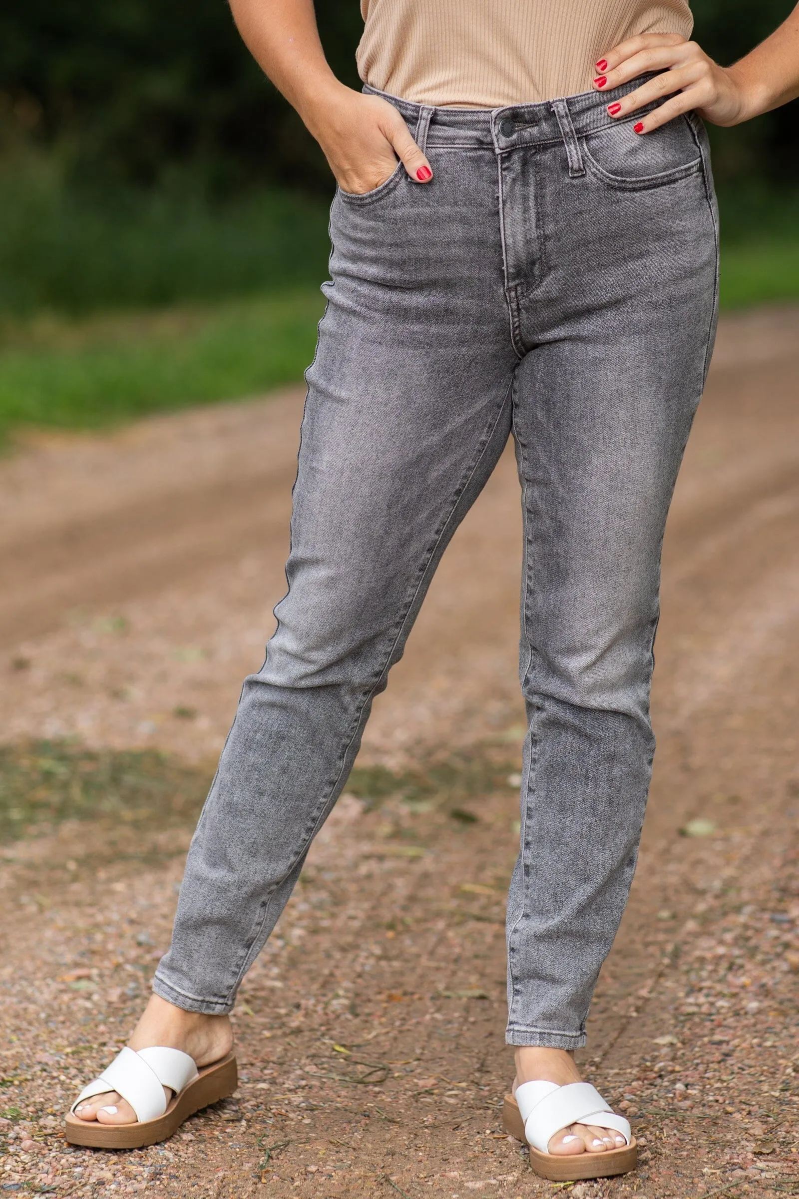 Judy Blue Grey Washed Slim Jeans