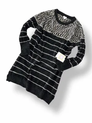 Lauren - Black Grey Stripe with Mélange Shoulder Block Chenille