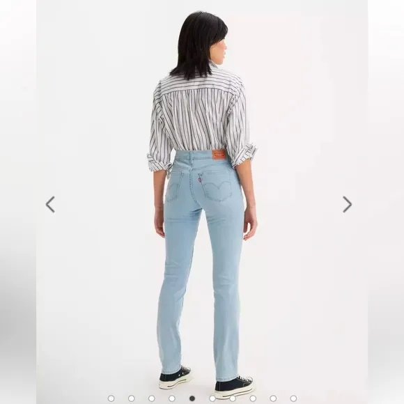 LEVIS 312 Shaping Slim Women's Jeans NWT