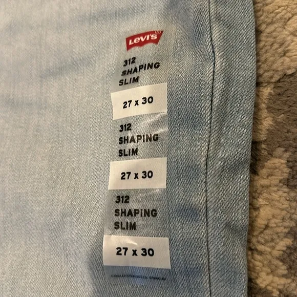 LEVIS 312 Shaping Slim Women's Jeans NWT
