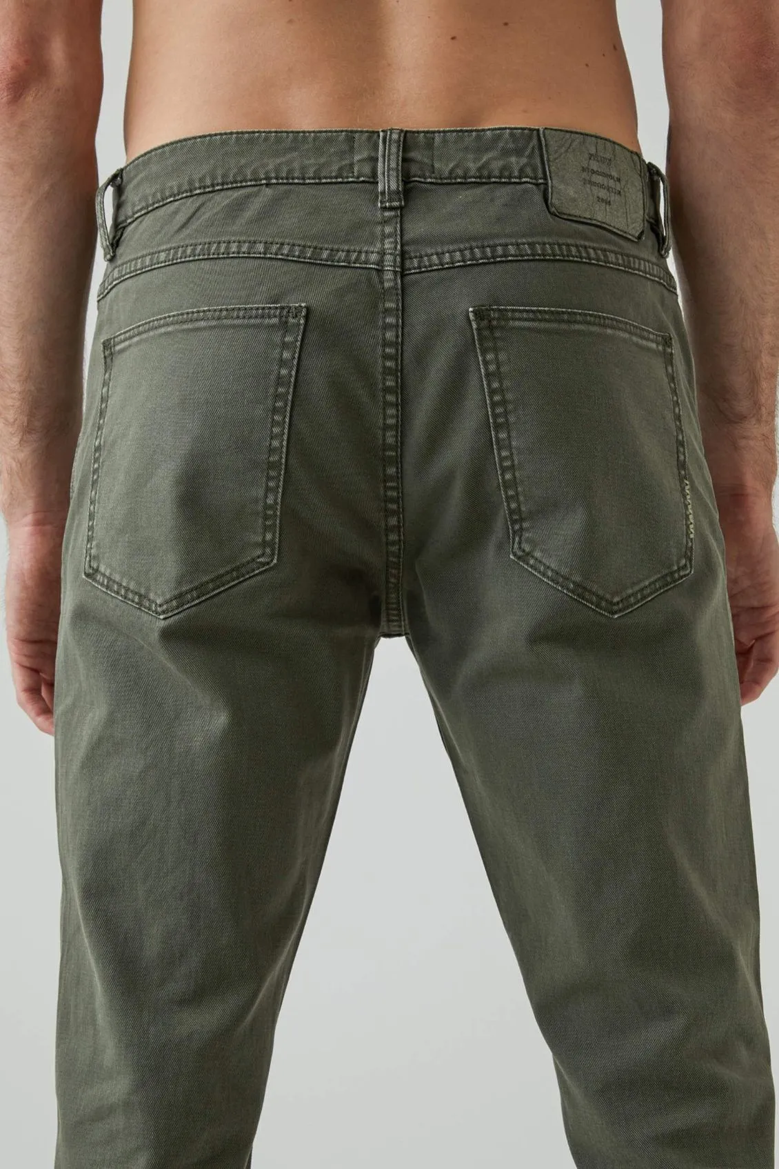 Lou Slim Twill Military