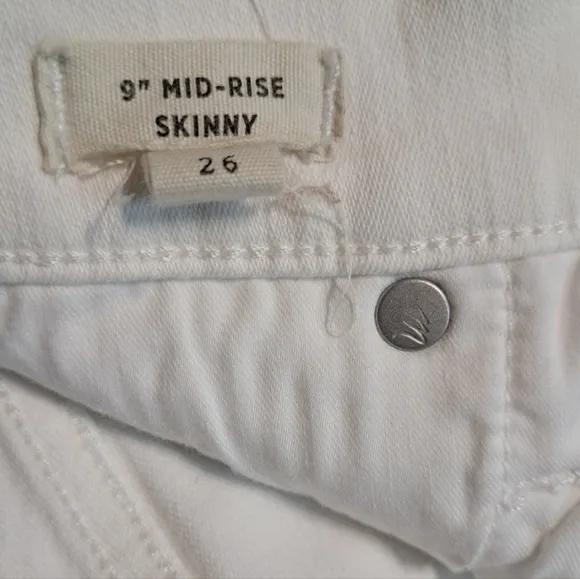 Madewell 9&quot; Mid-Rise Skinny Jeans in Pure White Size 26 NWOT