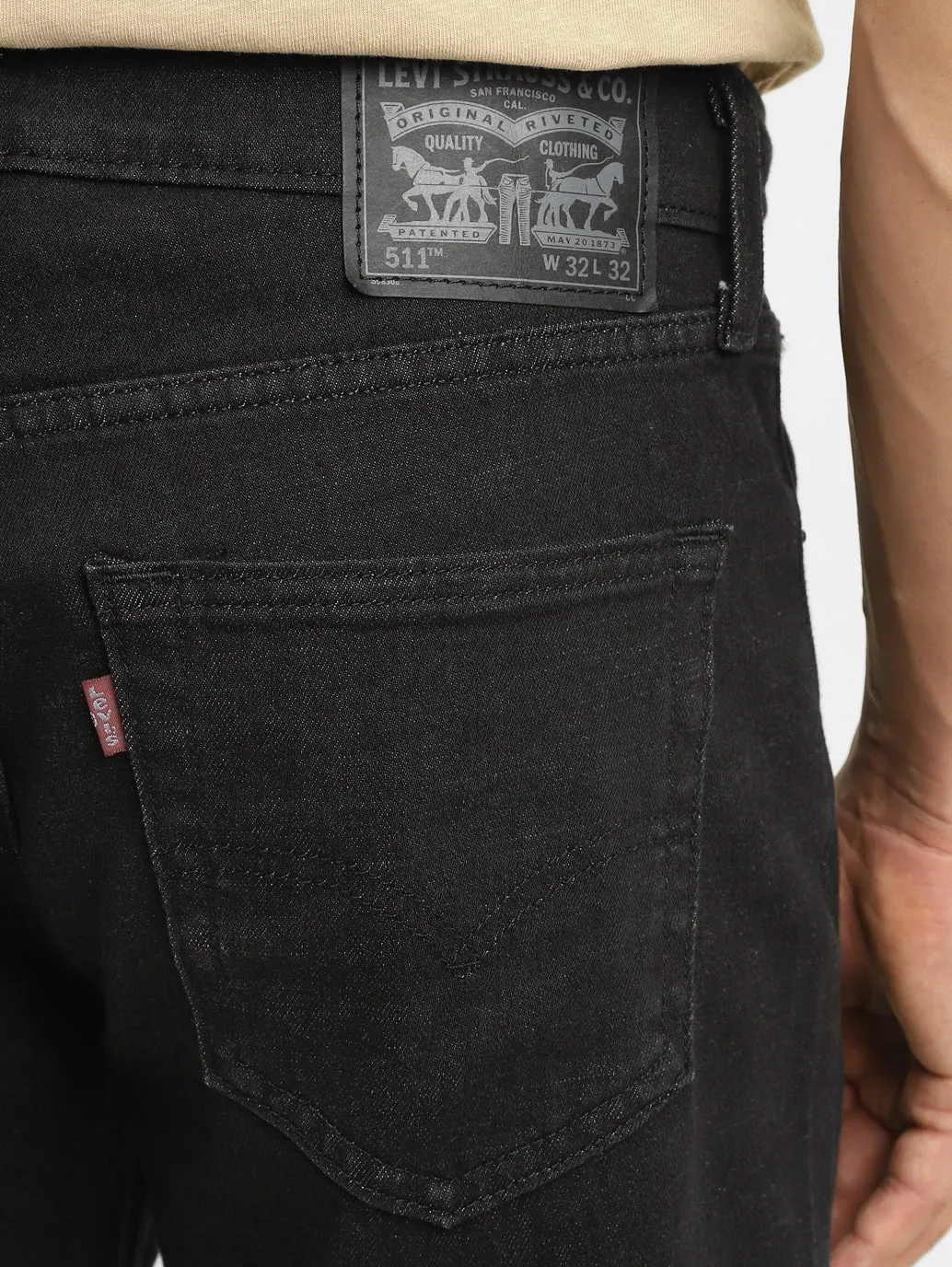 Men's 511 Black Slim Fit Mid Rise Jeans