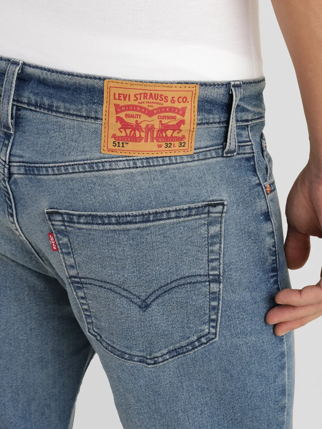 Men's 511 Blue Slim Fit Mid Rise Jeans