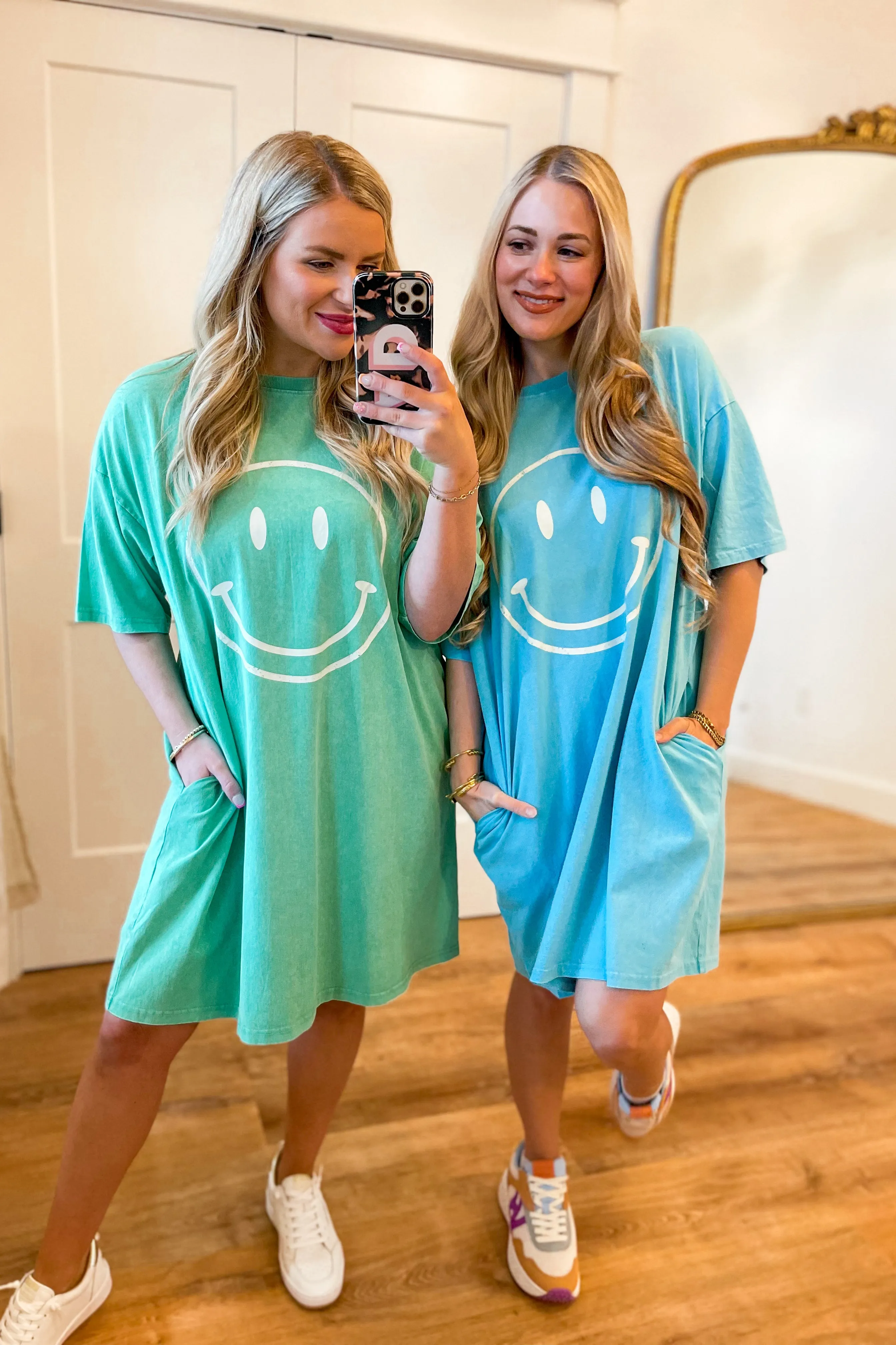 Mia Short Sleeve Happy Face Mineral Washed Cotton Dress *FINAL SALE