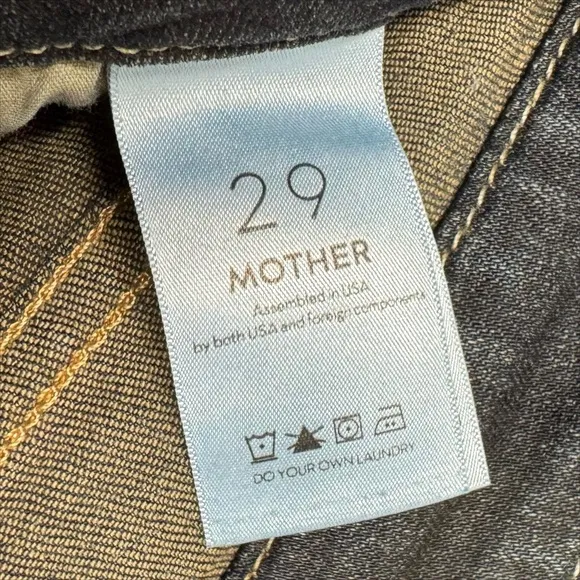 MOTHER | The Looker Ankle Fray Jean in Jaded &amp; Torn