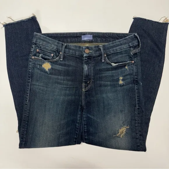 MOTHER | The Looker Ankle Fray Jean in Jaded &amp; Torn
