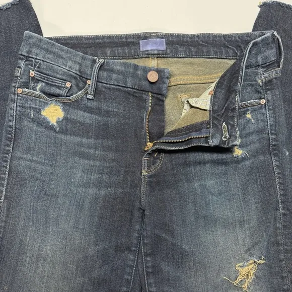 MOTHER | The Looker Ankle Fray Jean in Jaded &amp; Torn