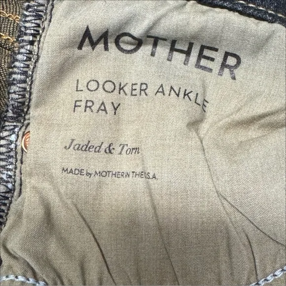 MOTHER | The Looker Ankle Fray Jean in Jaded &amp; Torn