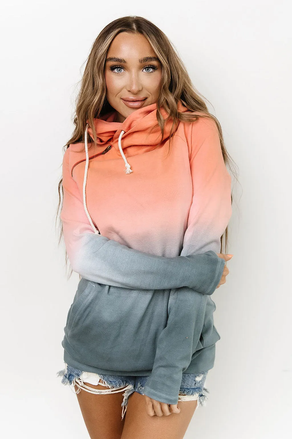 Multicolor Gradient Thumbhole Sleeve Pocketed Zipper Hoodie