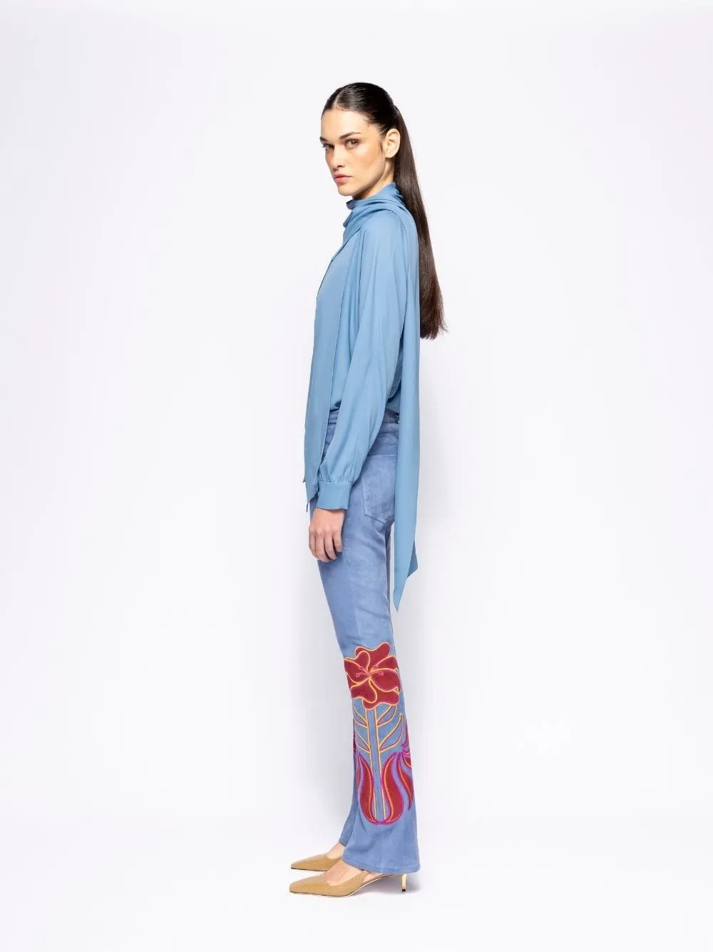 Narcissus Dutch Blue Wrap Top with Collar Tie