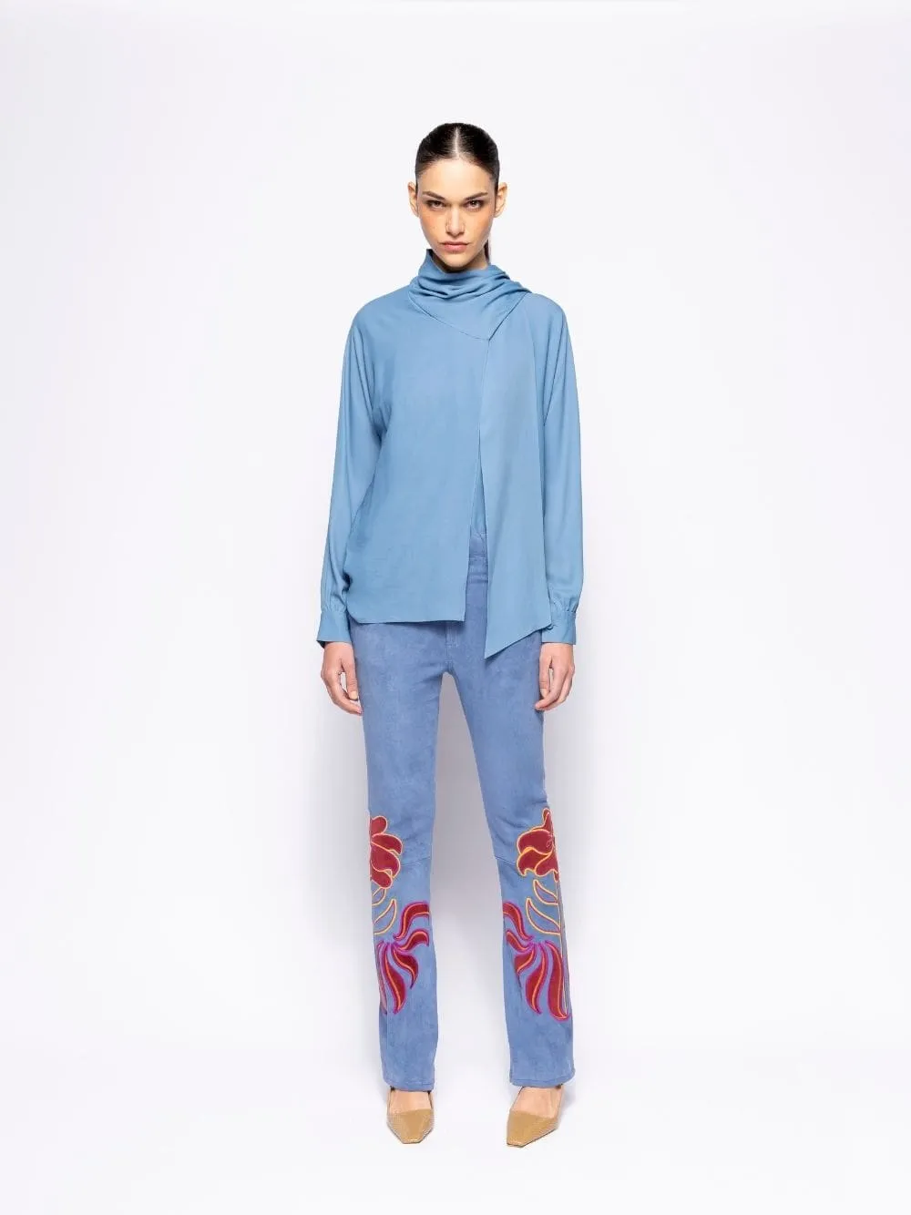 Narcissus Dutch Blue Wrap Top with Collar Tie