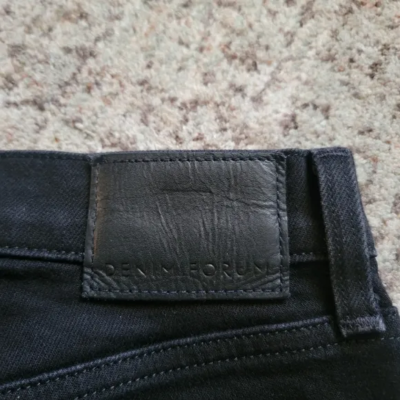 NWOT Aritzia Denim Forum The Yoko‎ High Rise Slim 30L Jeans Skinny Jeans Black