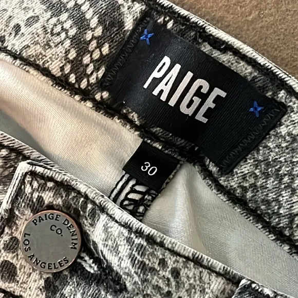 PAIGE Hoxton Slim Snakeskin Print Jeans - size 30