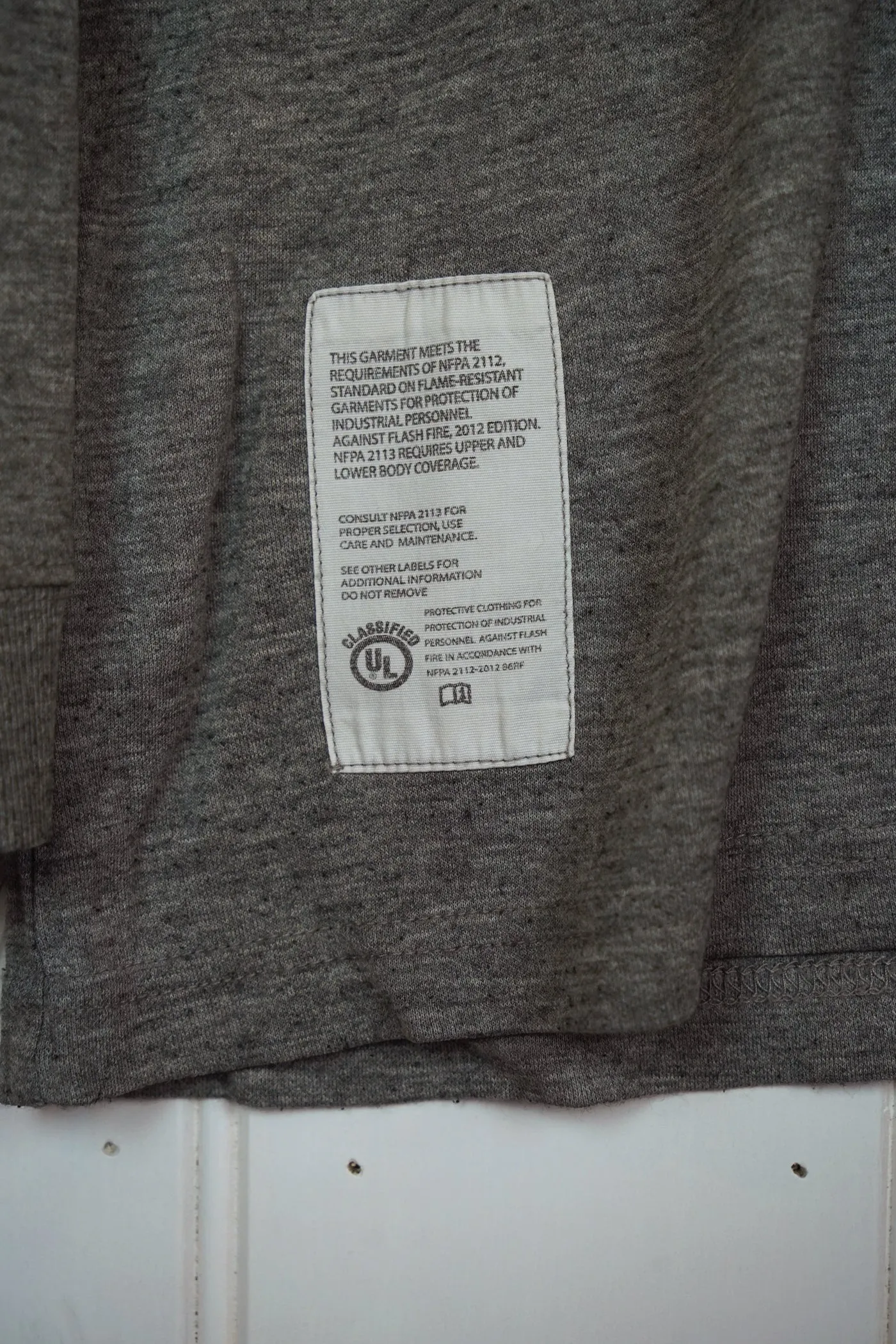 Preloved Workwear - Carhartt 137 Tee - Medium