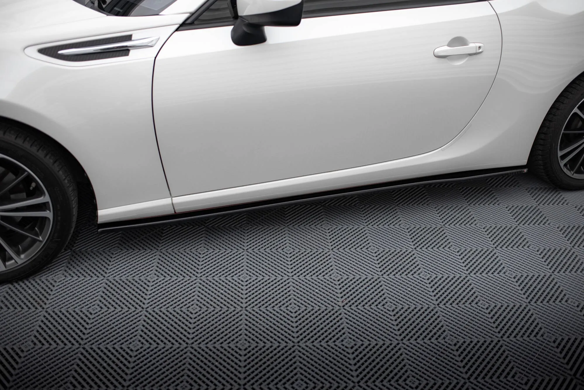 SIDE SKIRTS DIFFUSERS V.1 Subaru BRZ / Toyota GT86 Facelift