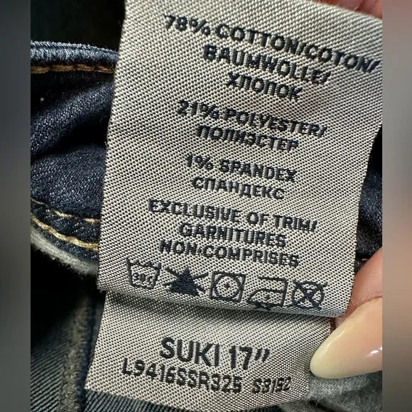 Silver Jeans Co. Suki Mid Rise Slim Bootcut Jeans size 25
