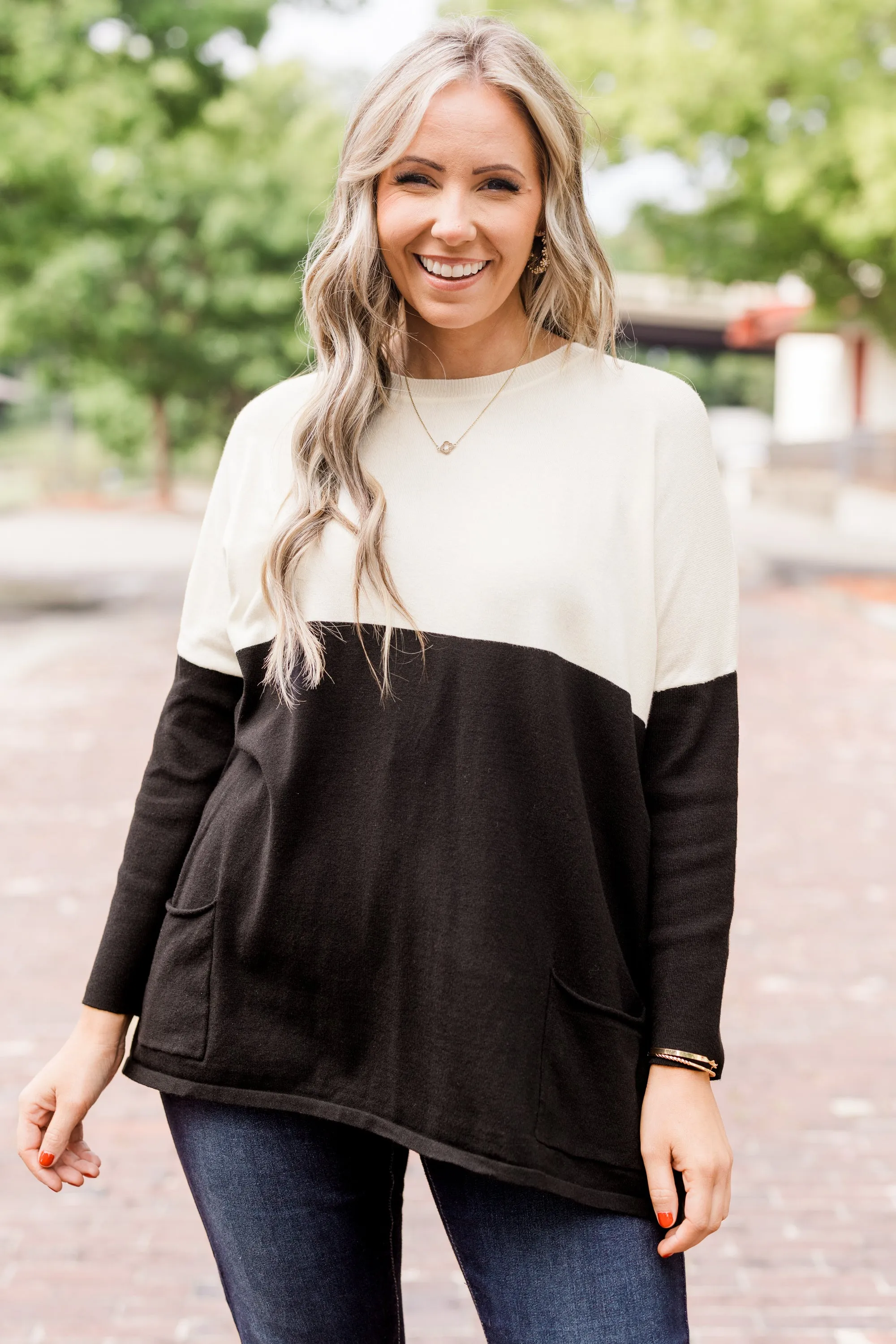 Smooth Talking Sweater, Ivory-Black