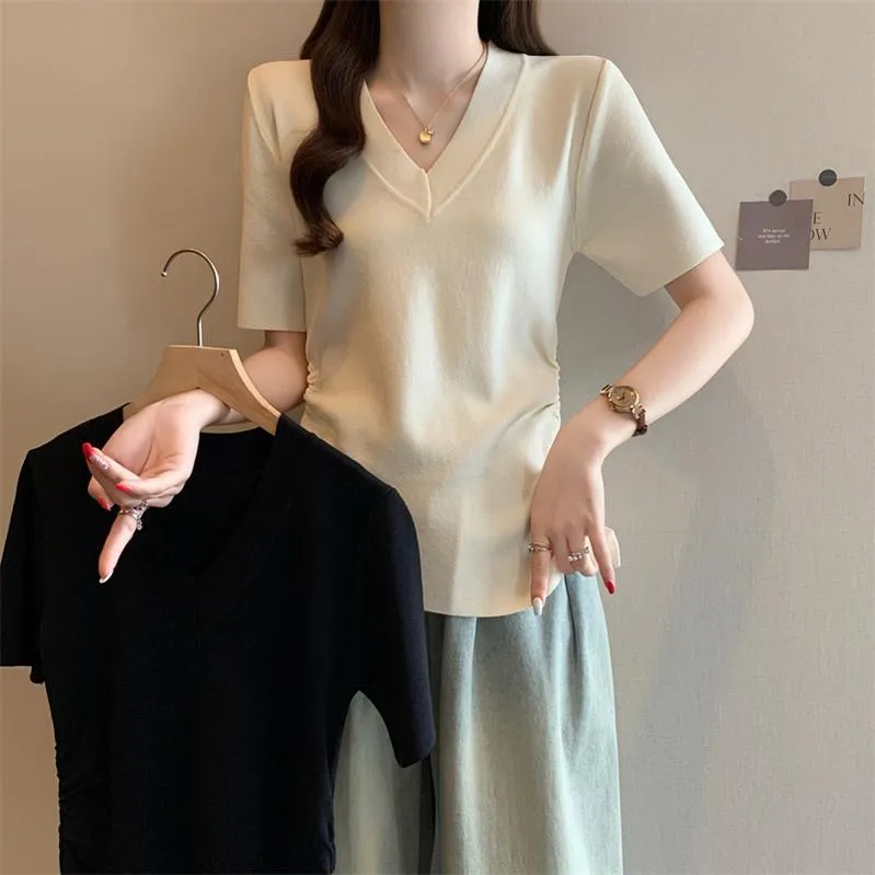 Solid Color Plus Size T-Shirt with Flattering Asymmetrical Hem