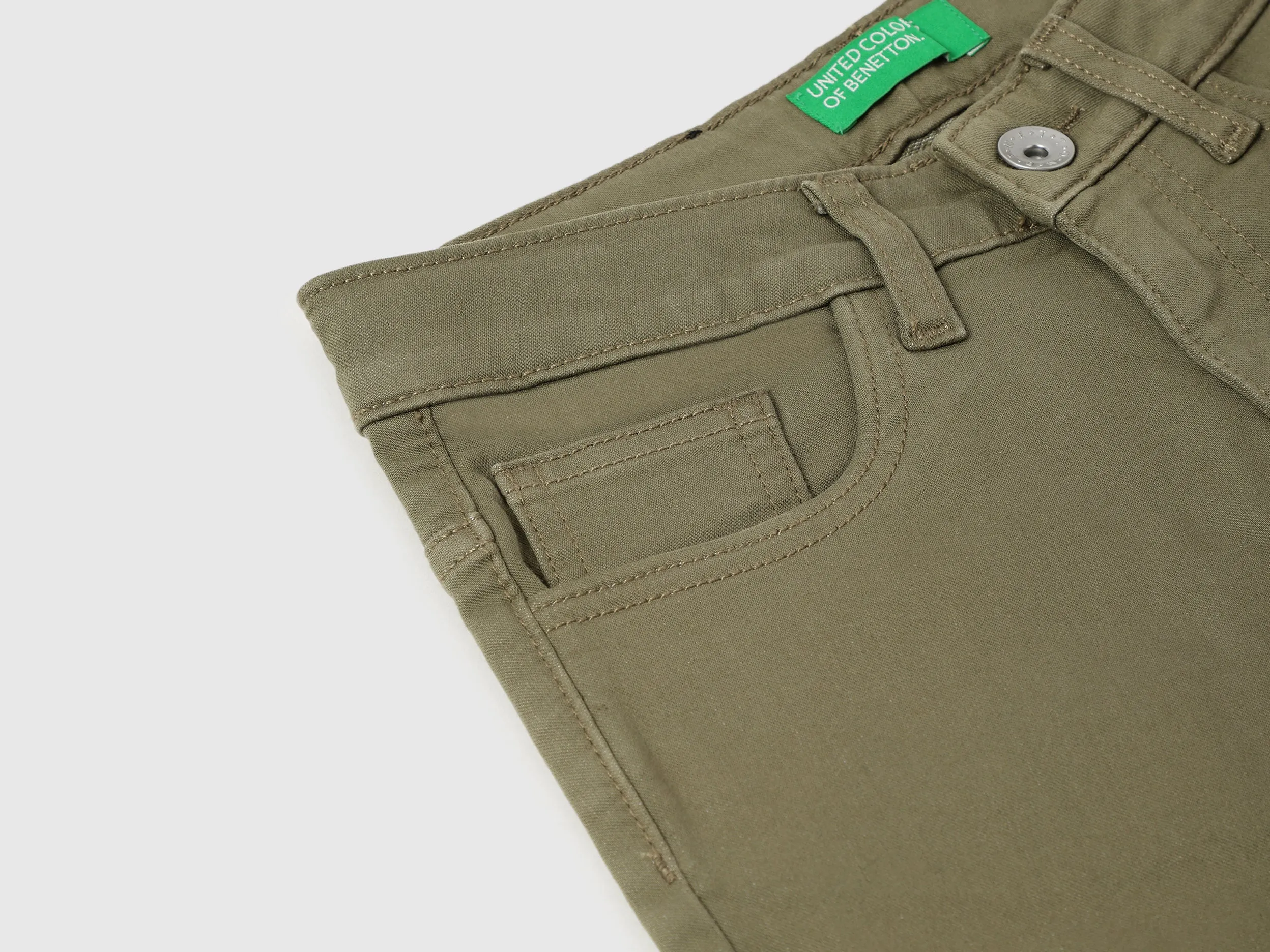 Solid Slim Fit Denim Jeans